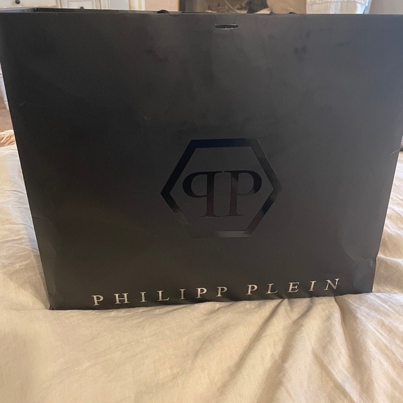 Beautifully crafted Philipp Plein LO-TOP Silver $urfer Sneakers - Picture 1 of 12
